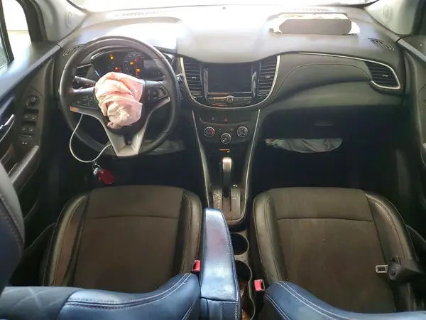 KL7CJLSBXJB662942 2018 CHEVROLET TRAX - Image 8