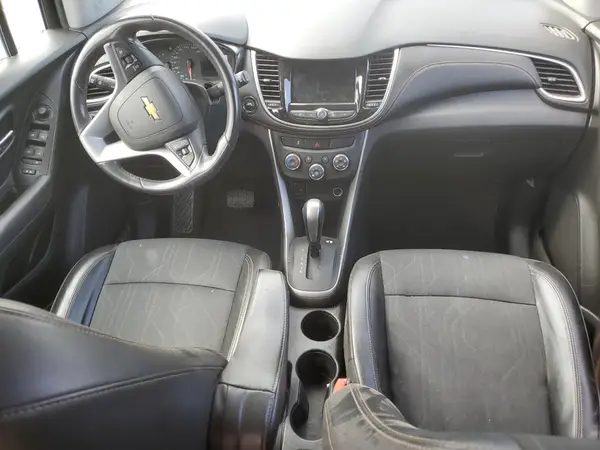 KL7CJLSBXJB719236 2018 CHEVROLET TRAX - Image 8