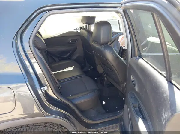 KL7CJLSBXJB728499 2018 CHEVROLET TRAX - Image 8