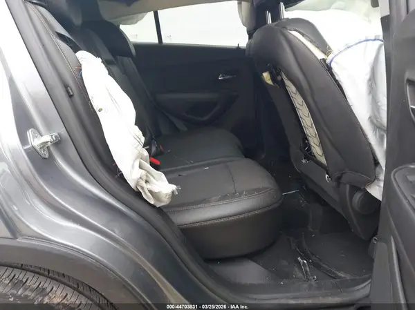 KL7CJLSBXKB799090 2019 CHEVROLET TRAX - Image 8