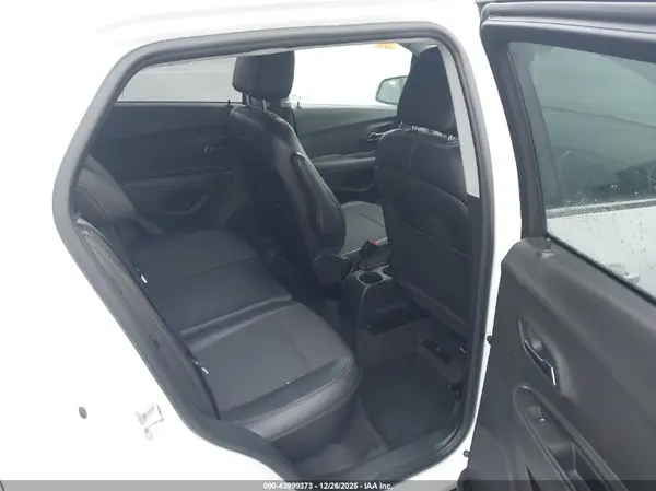 KL7CJLSBXKB817958 2019 CHEVROLET TRAX - Image 8