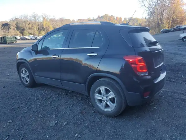KL7CJLSBXKB819869 2019 CHEVROLET TRAX - Image 2