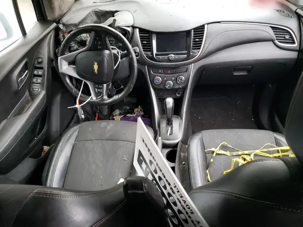 KL7CJLSBXKB825123 2019 CHEVROLET TRAX - Image 8