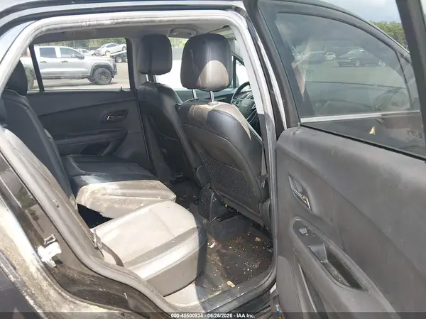 KL7CJLSBXKB857831 2019 CHEVROLET TRAX - Image 8