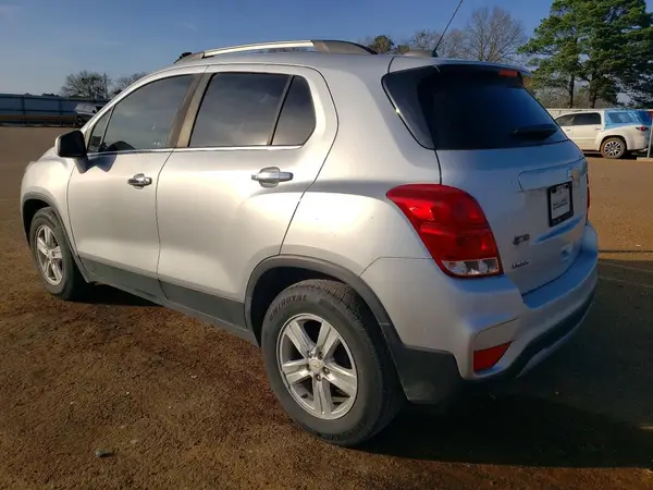 KL7CJLSBXKB872877 2019 CHEVROLET TRAX - Image 2