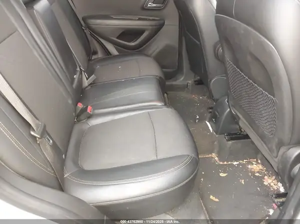 KL7CJLSBXKB915453 2019 CHEVROLET TRAX - Image 8