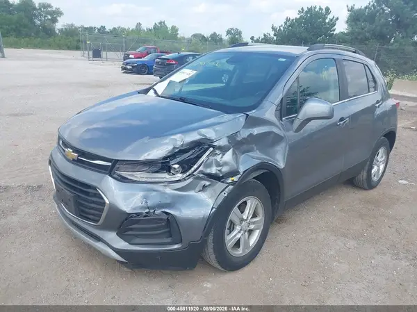 KL7CJLSBXKB918272 2019 CHEVROLET TRAX - Image 2