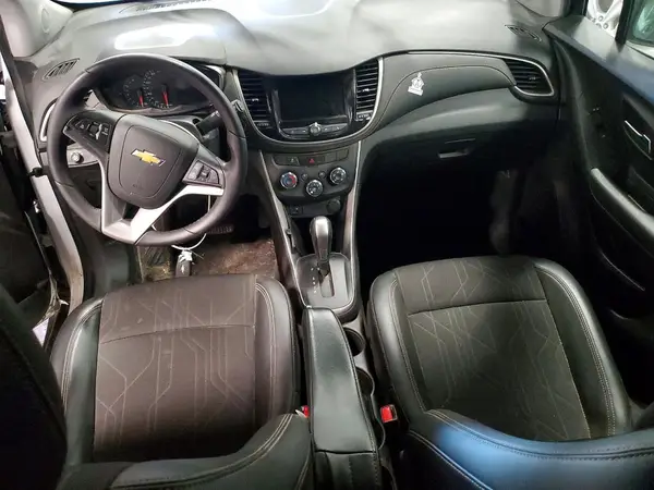 KL7CJLSBXLB001107 2020 CHEVROLET TRAX - Image 8