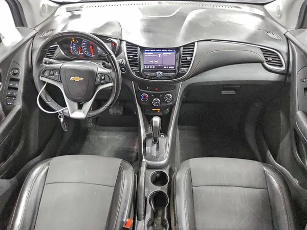 KL7CJLSBXLB010261 2020 CHEVROLET TRAX - Image 8