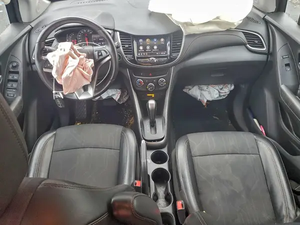 KL7CJLSBXLB012401 2020 CHEVROLET TRAX - Image 8