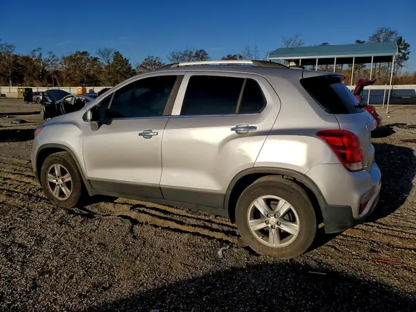 KL7CJLSBXLB023298 2020 CHEVROLET TRAX - Image 2