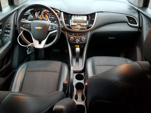 KL7CJLSBXLB030624 2020 CHEVROLET TRAX - Image 8