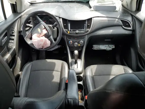 KL7CJLSBXLB044426 2020 CHEVROLET TRAX - Image 8