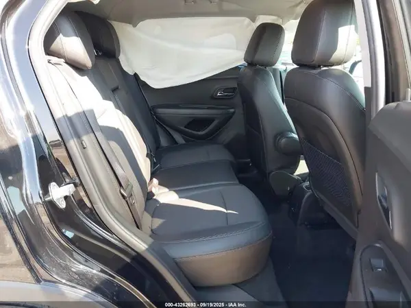 KL7CJLSBXLB062165 2020 CHEVROLET TRAX - Image 8