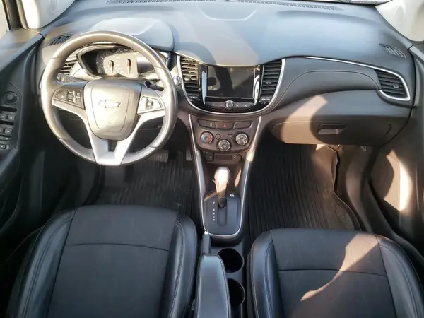 KL7CJLSBXLB062506 2020 CHEVROLET TRAX - Image 8