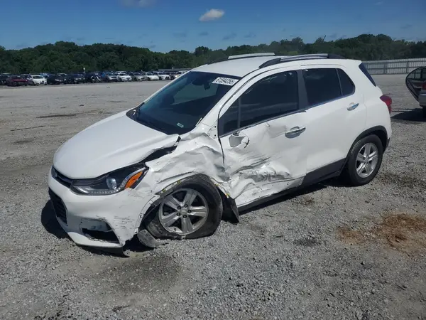 KL7CJLSBXLB066975 2020 CHEVROLET TRAX - Image 1