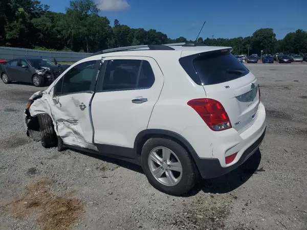 KL7CJLSBXLB066975 2020 CHEVROLET TRAX - Image 2