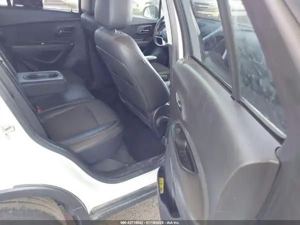 KL7CJLSBXLB090709 2020 CHEVROLET TRAX - Image 8