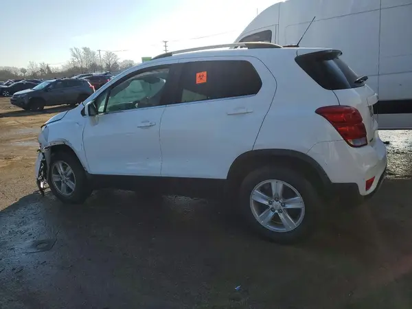KL7CJLSBXLB314450 2020 CHEVROLET TRAX - Image 2