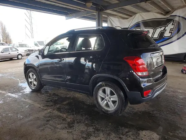 KL7CJLSBXLB315405 2020 CHEVROLET TRAX - Image 2