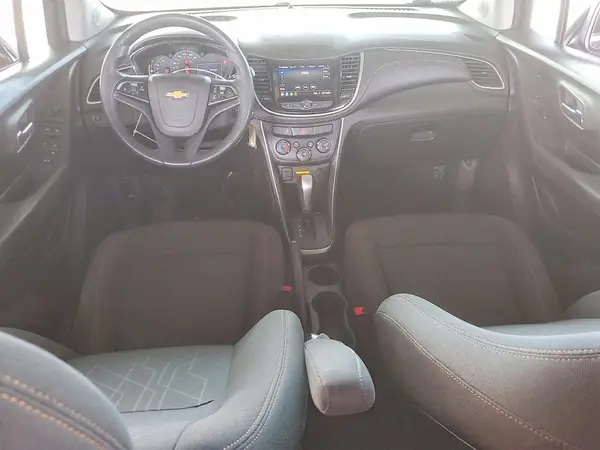 KL7CJLSBXLB315405 2020 CHEVROLET TRAX - Image 8