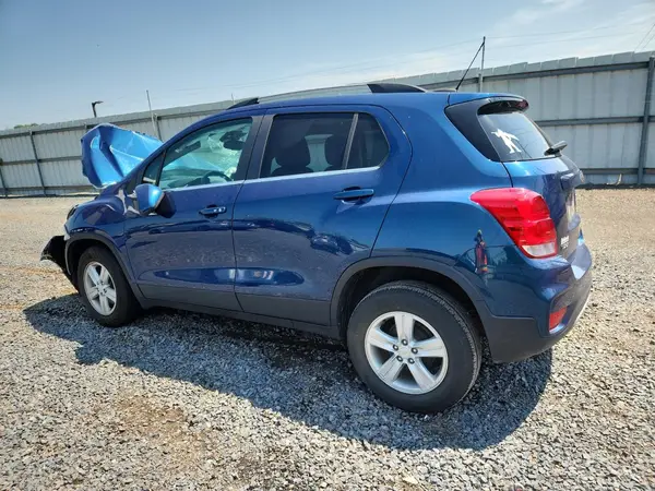 KL7CJLSBXLB332009 2020 CHEVROLET TRAX - Image 2