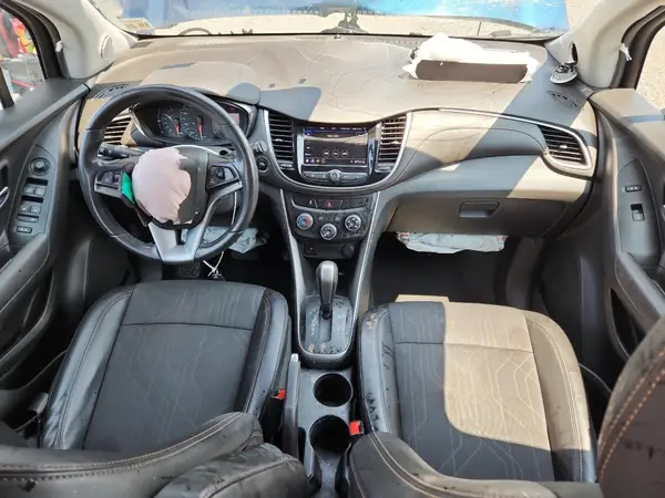 KL7CJLSBXLB332009 2020 CHEVROLET TRAX - Image 8