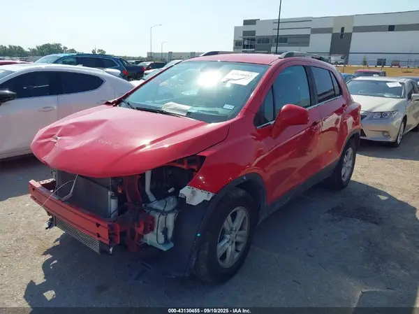 KL7CJLSBXLB339316 2020 CHEVROLET TRAX - Image 2