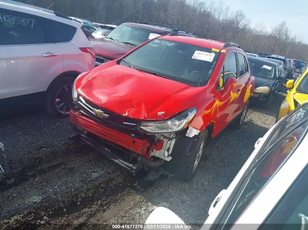 KL7CJLSBXLB340563 2020 CHEVROLET TRAX - Image 2