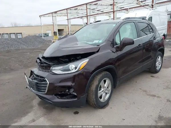 KL7CJLSBXLB346928 2020 CHEVROLET TRAX - Image 2