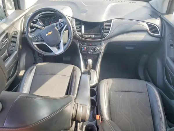 KL7CJLSBXMB308309 2021 CHEVROLET TRAX - Image 8