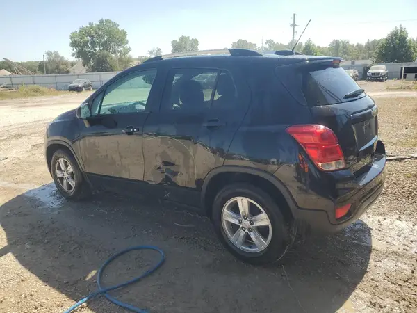 KL7CJLSBXMB309069 2021 CHEVROLET TRAX - Image 2