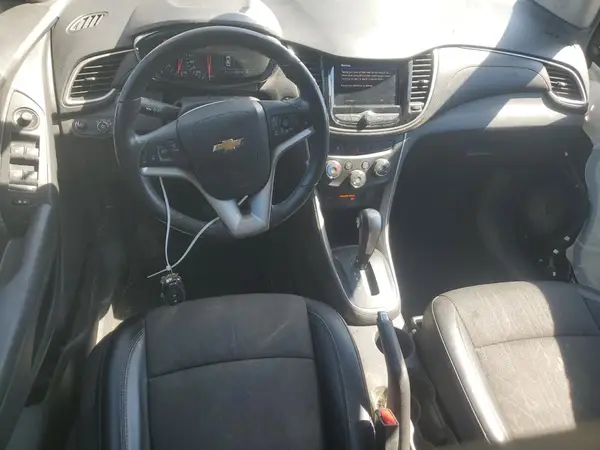 KL7CJLSBXMB309069 2021 CHEVROLET TRAX - Image 8