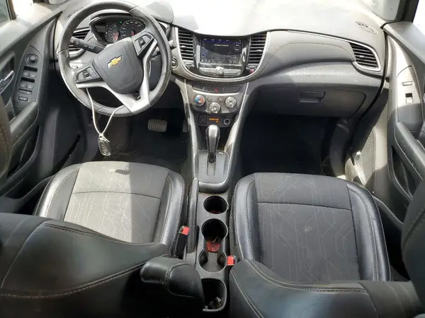KL7CJLSBXMB309928 2021 CHEVROLET TRAX - Image 8