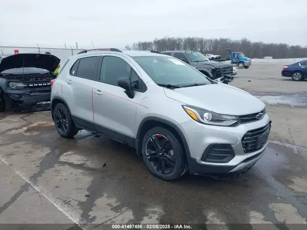KL7CJLSBXMB310125 2021 CHEVROLET TRAX - Image 1