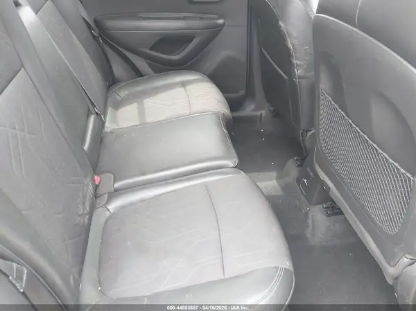 KL7CJLSBXMB310593 2021 CHEVROLET TRAX - Image 8