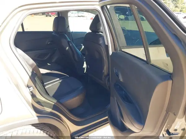 KL7CJLSBXMB313428 2021 CHEVROLET TRAX - Image 8