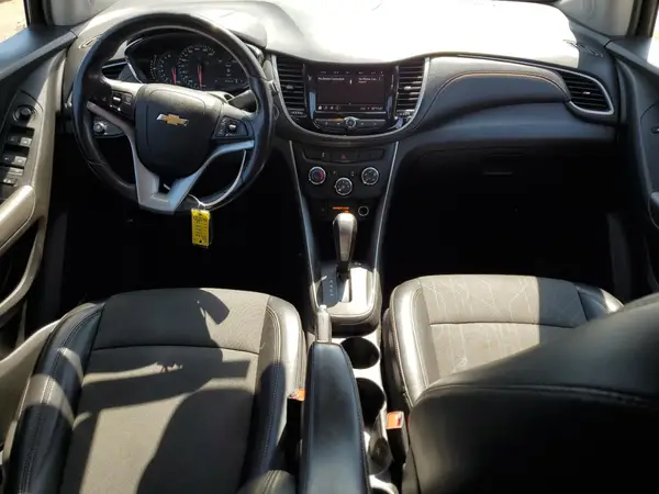 KL7CJLSBXMB337678 2021 CHEVROLET TRAX - Image 8