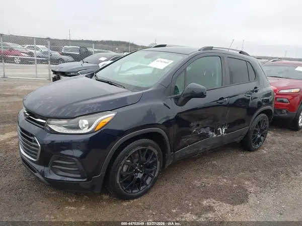 KL7CJLSBXMB337860 2021 CHEVROLET TRAX - Image 2