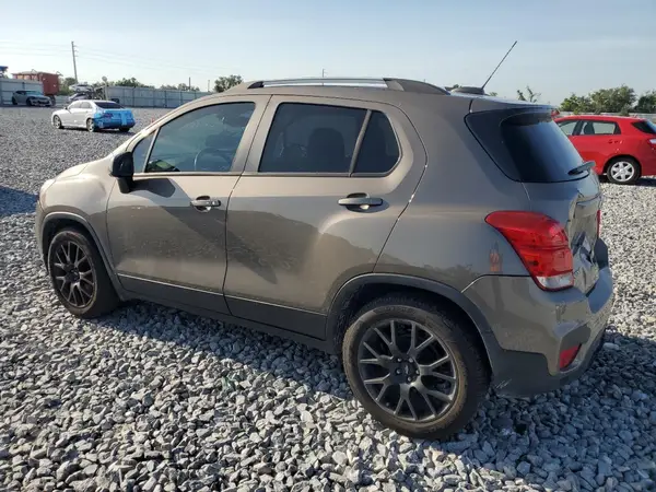 KL7CJLSBXMB348390 2021 CHEVROLET TRAX - Image 2
