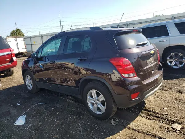 KL7CJLSM0MB371601 2021 CHEVROLET TRAX - Image 2
