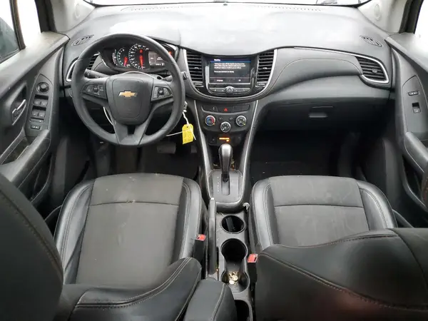 KL7CJLSM0MB372702 2021 CHEVROLET TRAX - Image 8