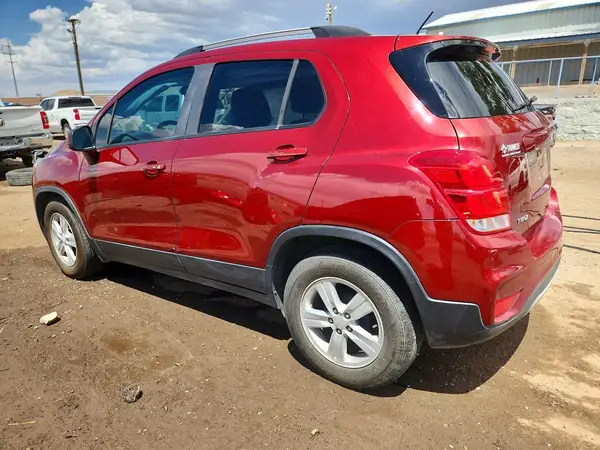 KL7CJLSM0NB515617 2022 CHEVROLET TRAX - Image 2