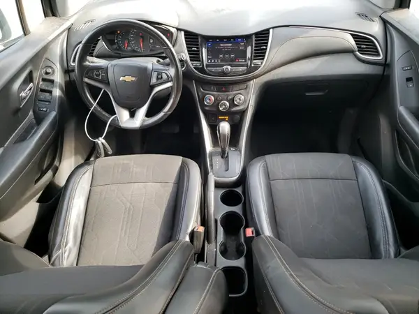 KL7CJLSM0NB569337 2022 CHEVROLET TRAX - Image 8