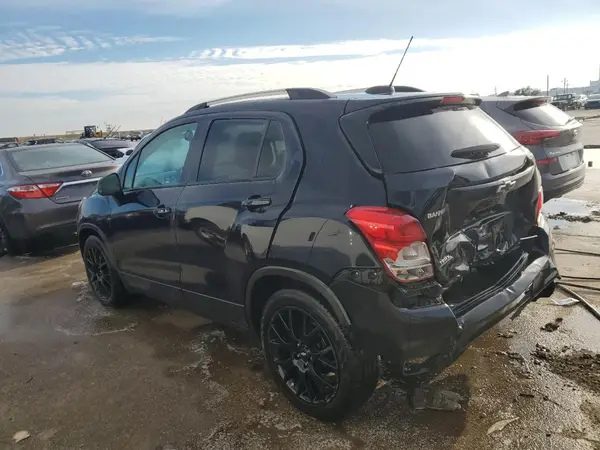 KL7CJLSM1NB516520 2022 CHEVROLET TRAX - Image 2