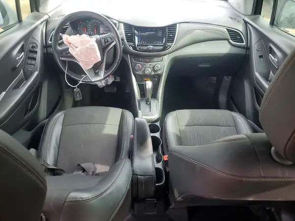 KL7CJLSM1NB562848 2022 CHEVROLET TRAX - Image 8