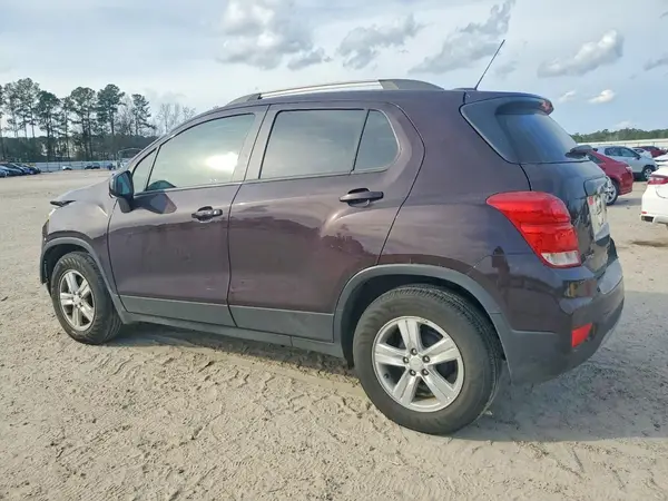 KL7CJLSM1NB568407 2022 CHEVROLET TRAX - Image 2