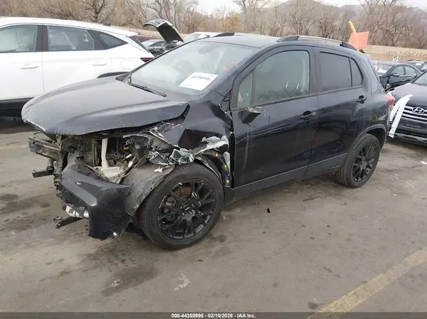 KL7CJLSM2MB365461 2021 CHEVROLET TRAX - Image 2