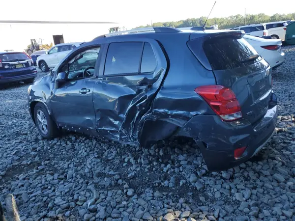 KL7CJLSM2MB376217 2021 CHEVROLET TRAX - Image 2