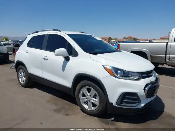 KL7CJLSM2NB516641 2022 CHEVROLET TRAX - Image 1